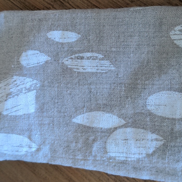 *Last Chance* Set of 2 Linen leaf print cloth napkins Sattva Boutique - Picture 5 of 13